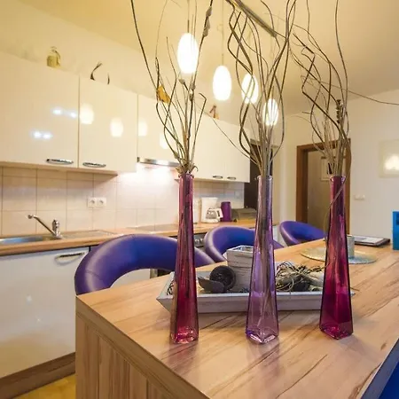 فندق Maslenica Comfortable زادار